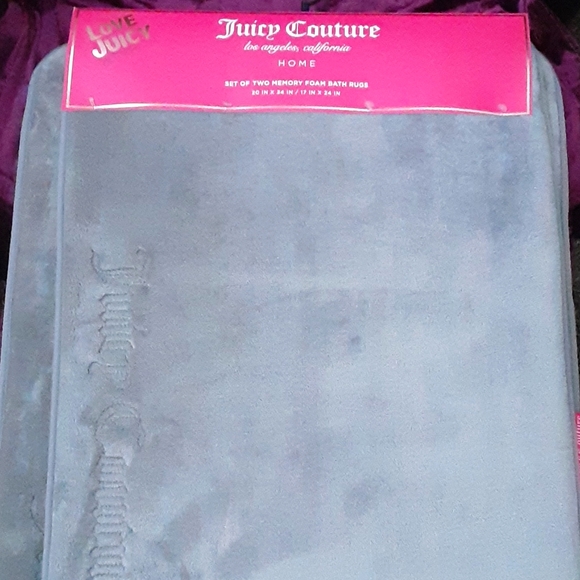 Juicy Couture Other - Juicy Couture memory foam bath mat set